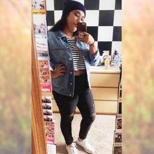 Meet your Posher, Laura